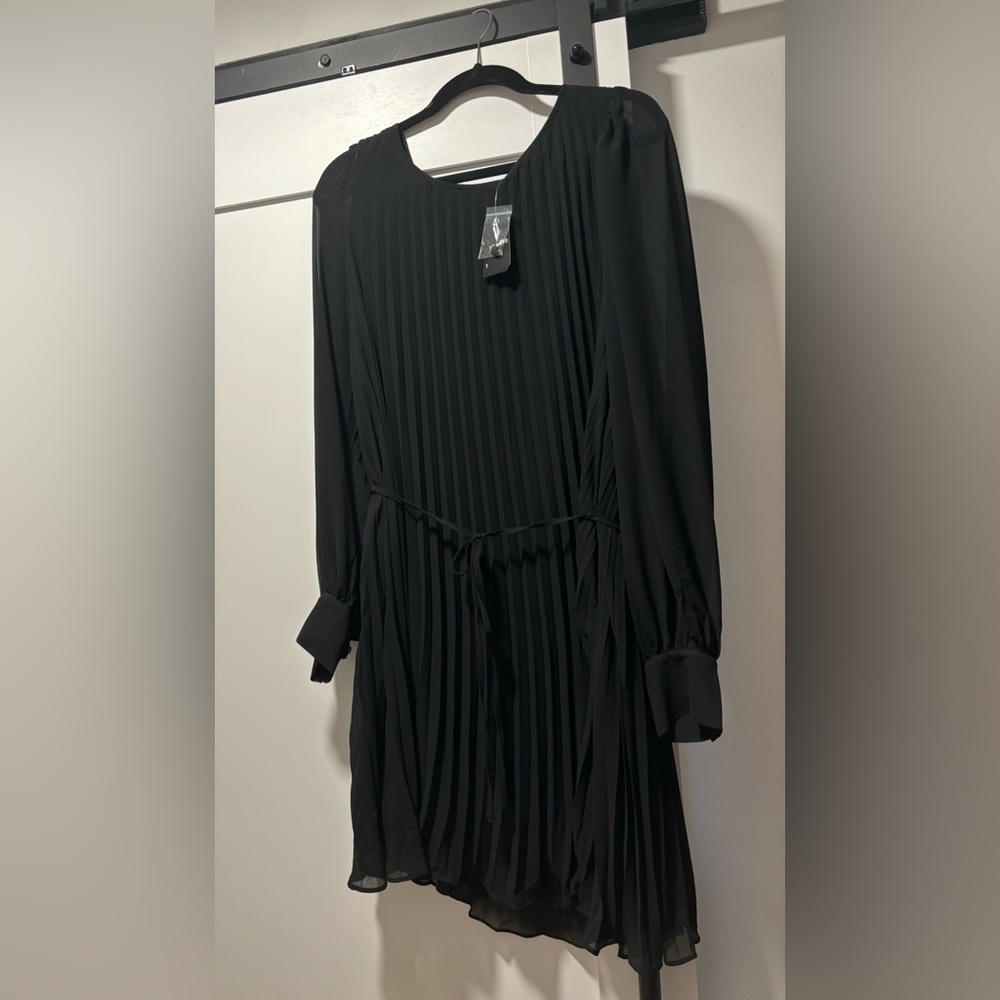 Torrid Mini Chiffon Pleated Dress - Picture 4 of 4
